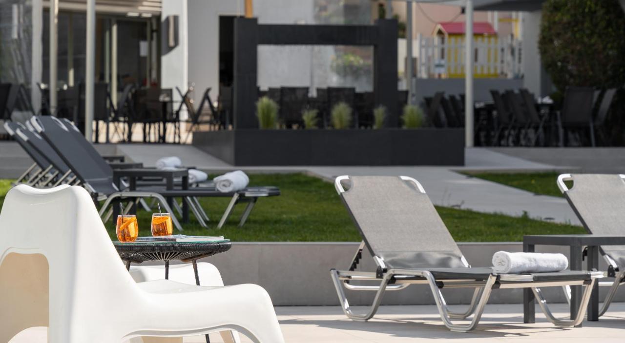 Sunrise Village Hotel Platanés Exterior photo