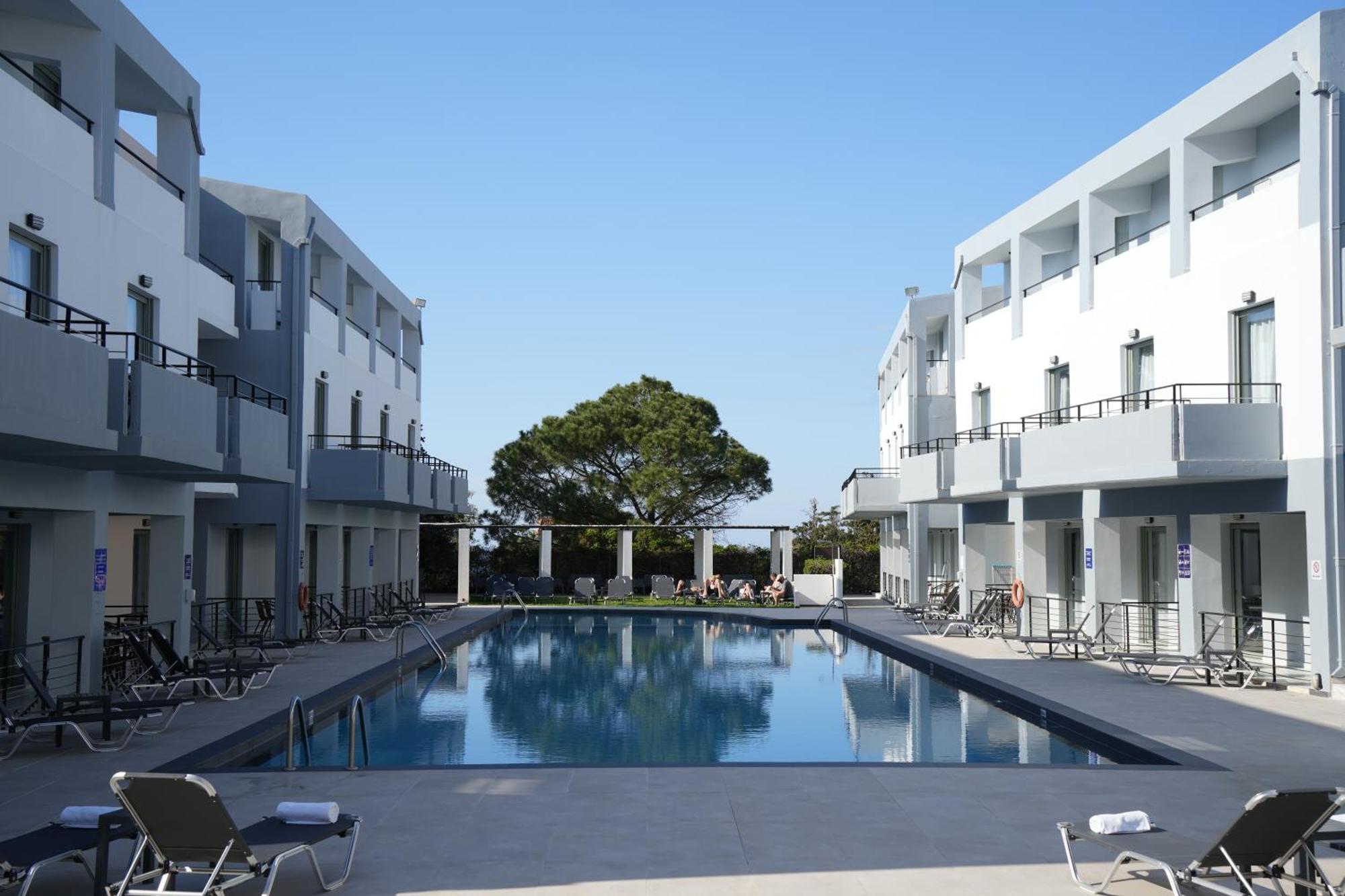 Sunrise Village Hotel Platanés Exterior photo
